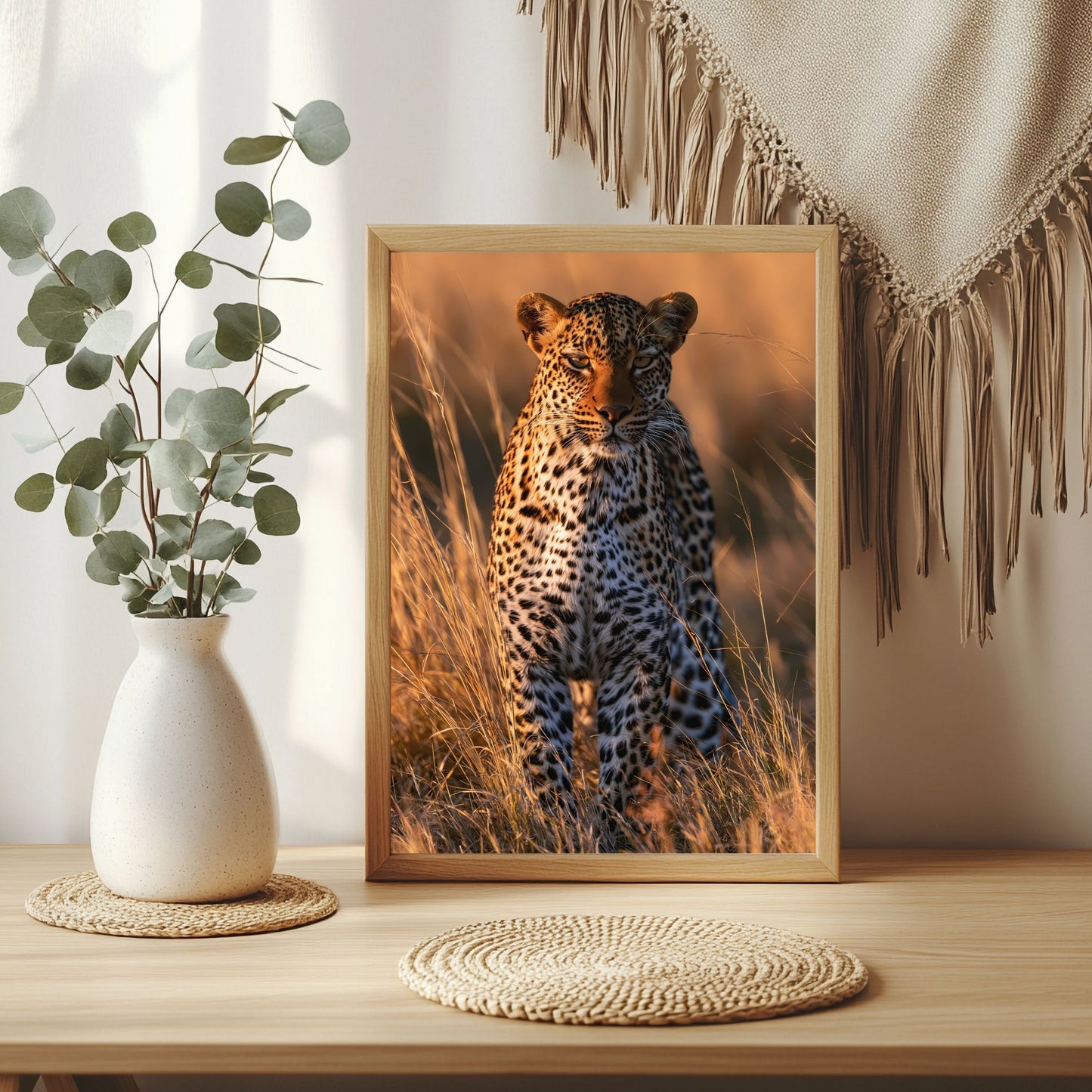 Leopard im Goldgras Poster – Raumansicht 3