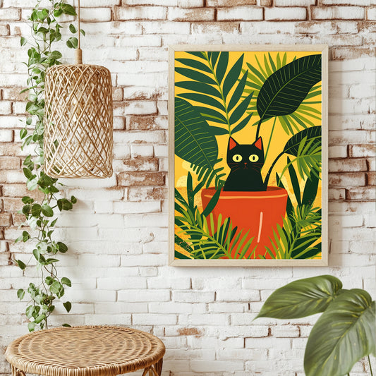 Schwarze Katze mit großen Augen im Blumentopf vor gelbem Hintergrund