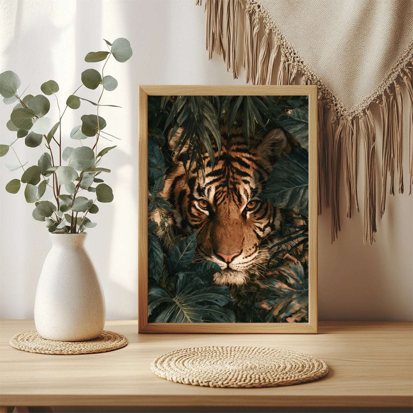 Tiger im Blätterdschungel Poster – Raumansicht 3