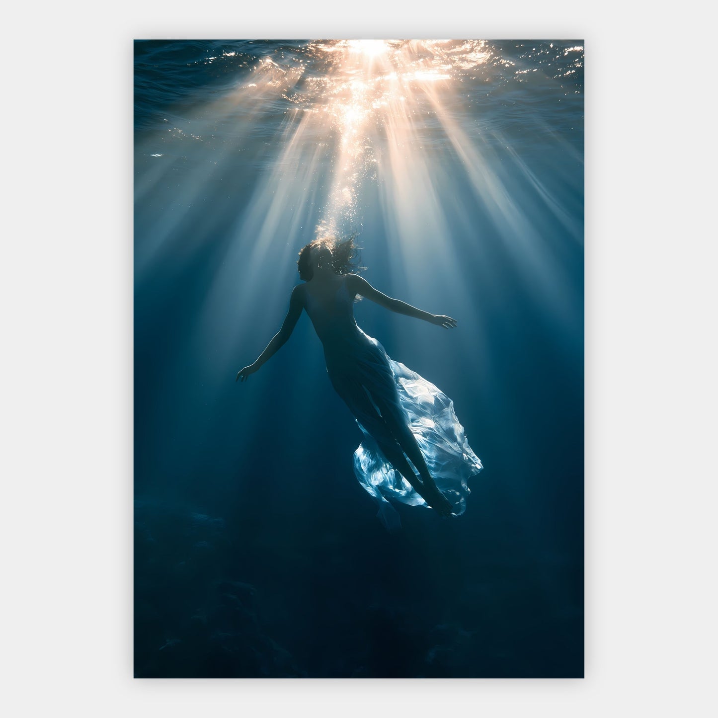 Schwimmerin unter Wasser Poster – Freisteller
