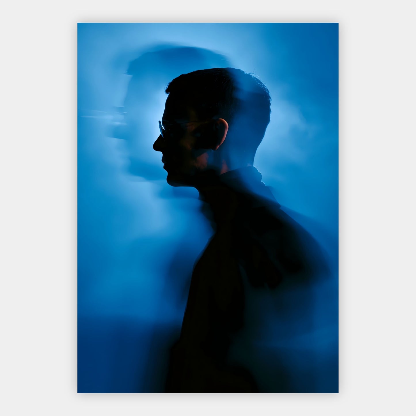 Schattenporträt in Blau Poster – Freisteller