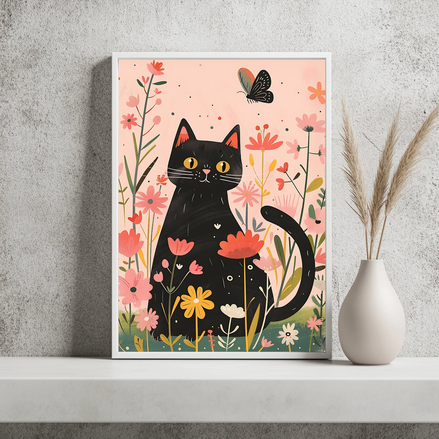 Schwarze Katze mit geringeltem Schwanz zwischen bunten Blumen