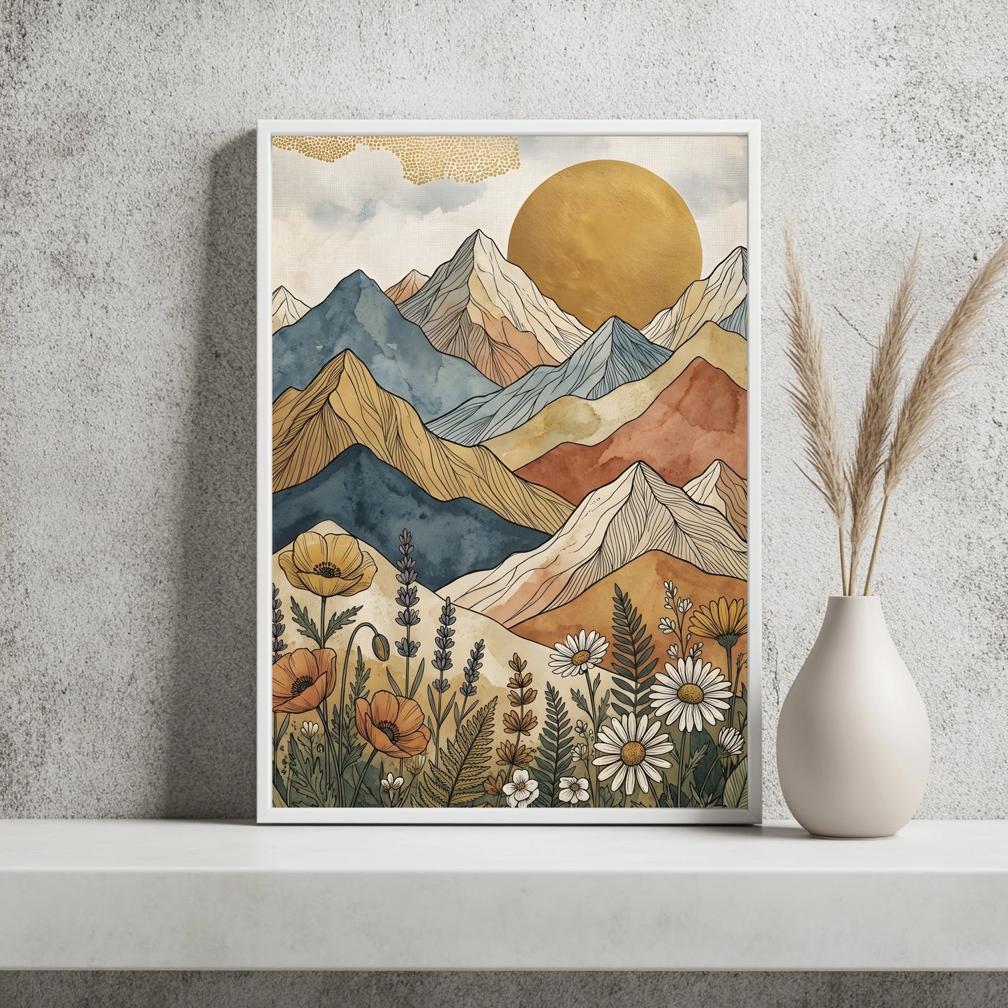 Boho Berglandschaft mit Goldsonne und Wildblumen im Vordergrund