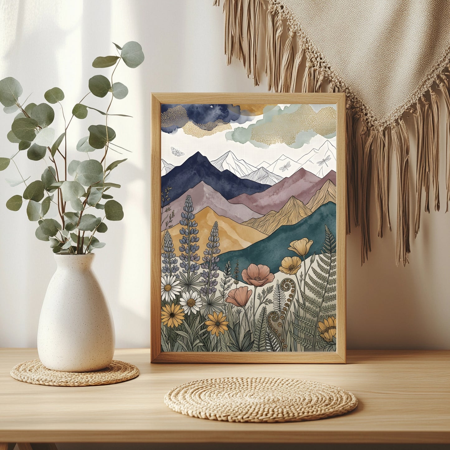 Boho Berglandschaft mit goldenem Mond, Libellen und türkisen Bergen