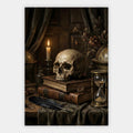 Totenkopf auf alten Büchern Poster – Freisteller
