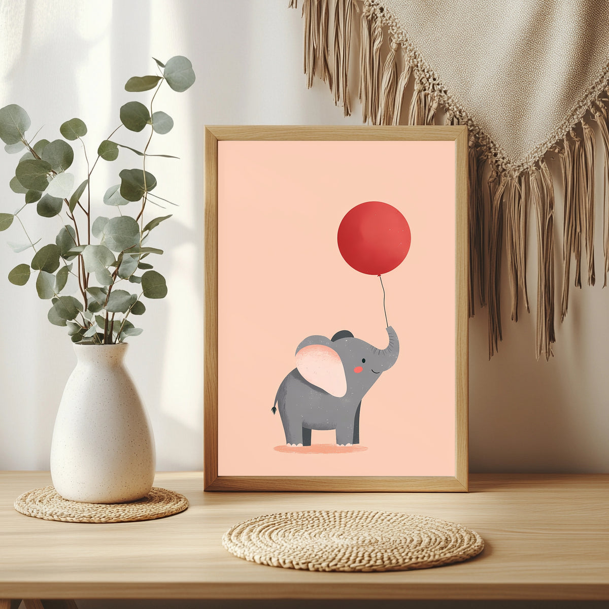 Elefant mit rotem Luftballon Poster – Raumansicht 3