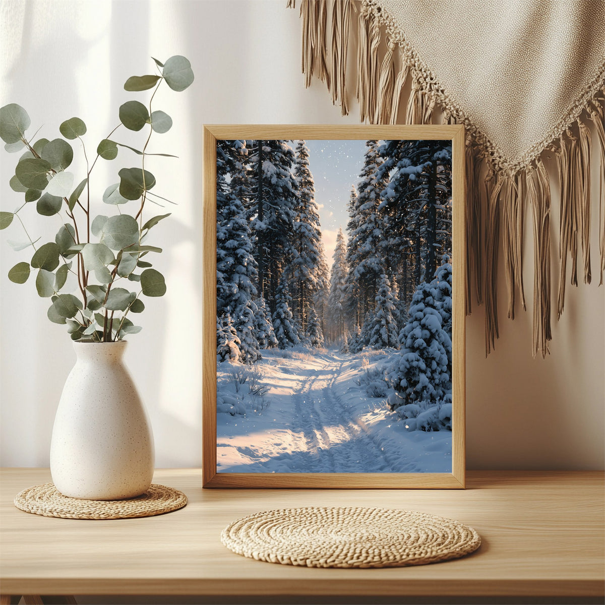 Verschneiter Winterwald Poster – Raumansicht 3