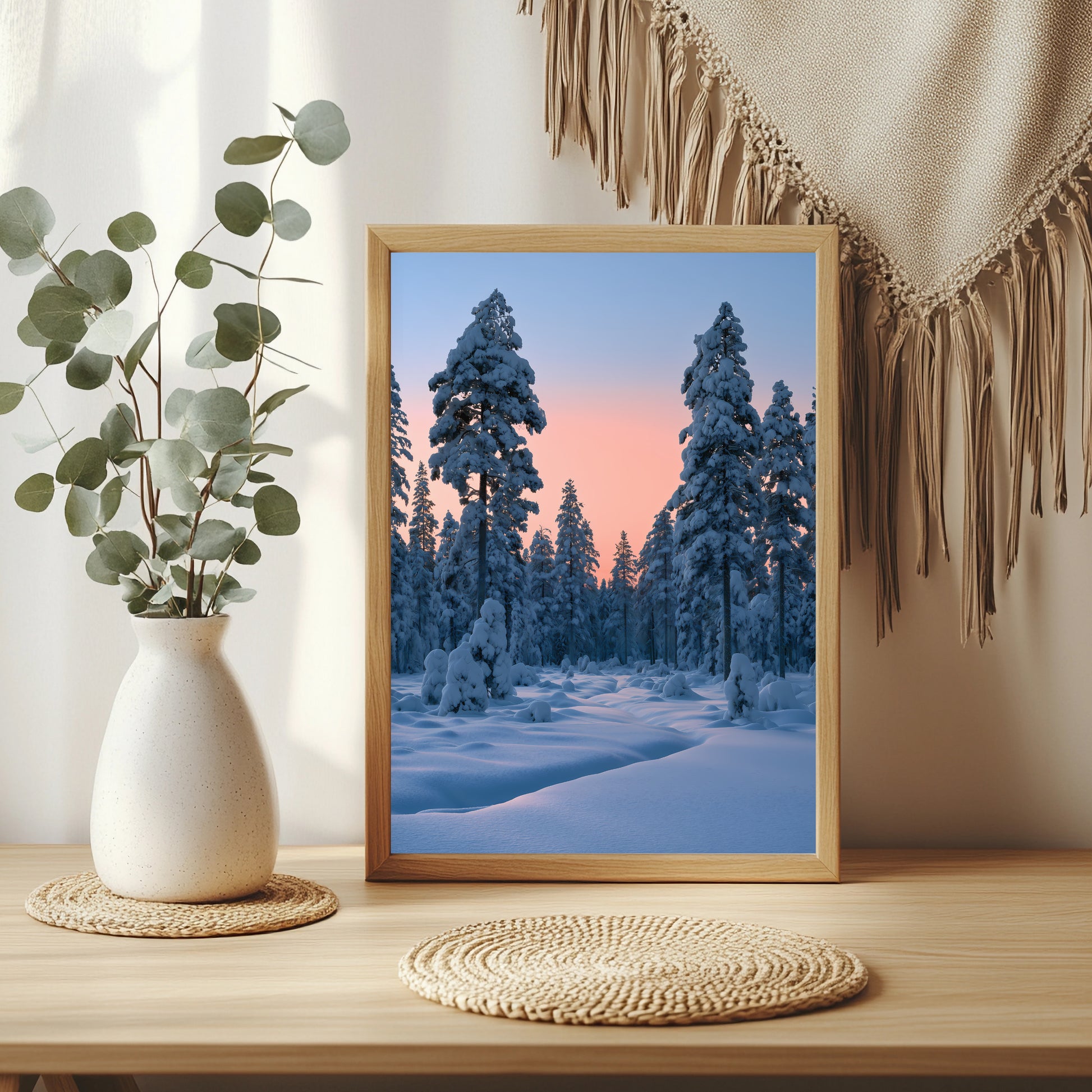 Verschneiter Kiefernwald Poster – Raumansicht 3