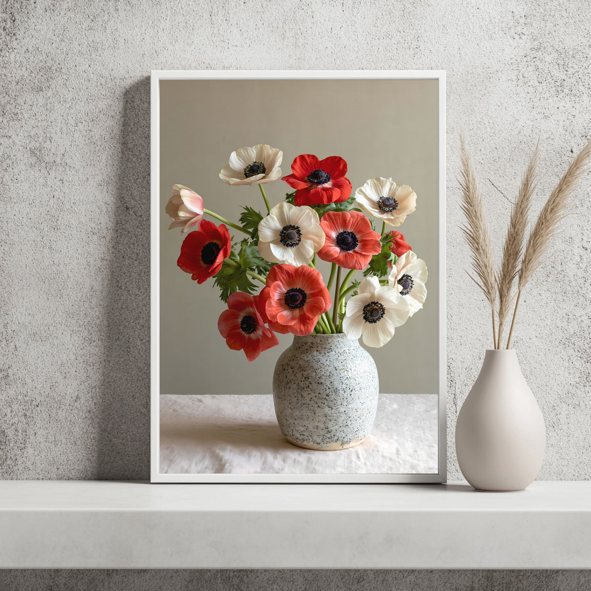 Anemonen in Keramikvase Poster – Raumansicht 2